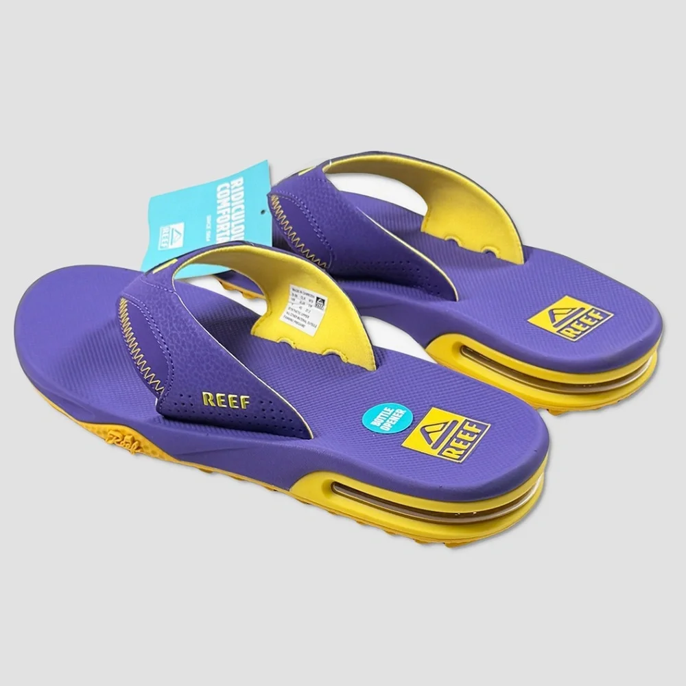 Reef Fanning Pregame / Tailgate Sandals  - NWT Mens 9 Purple / Gold  #48770-FL5*
